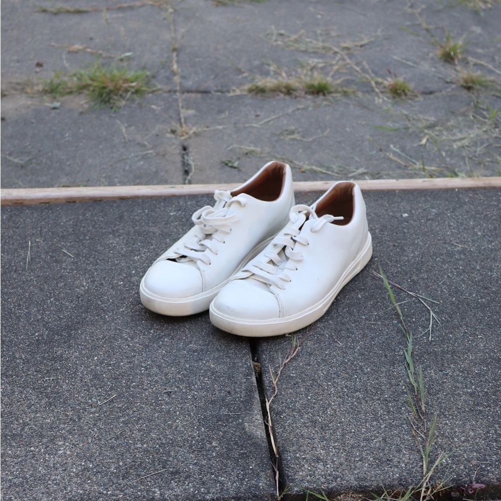 WORN ON SUPERNATURAL - Clark’s White Sneakers Worn By Jack In Season 15 Ep 19